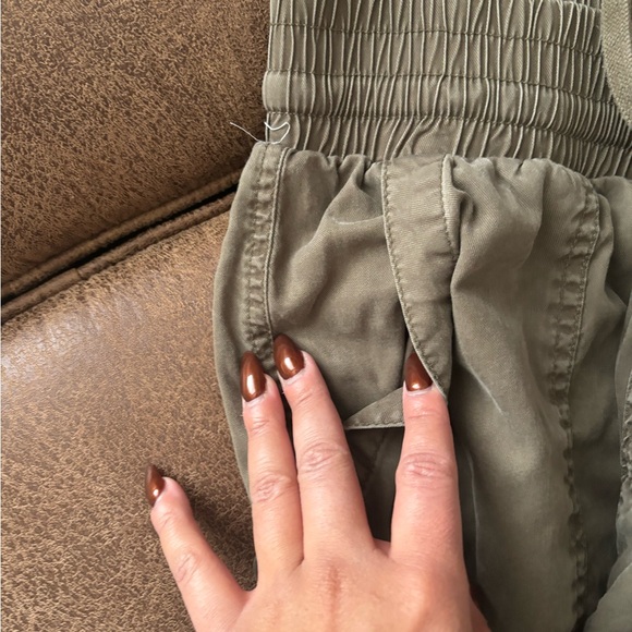 Small - Picture 3 of 3